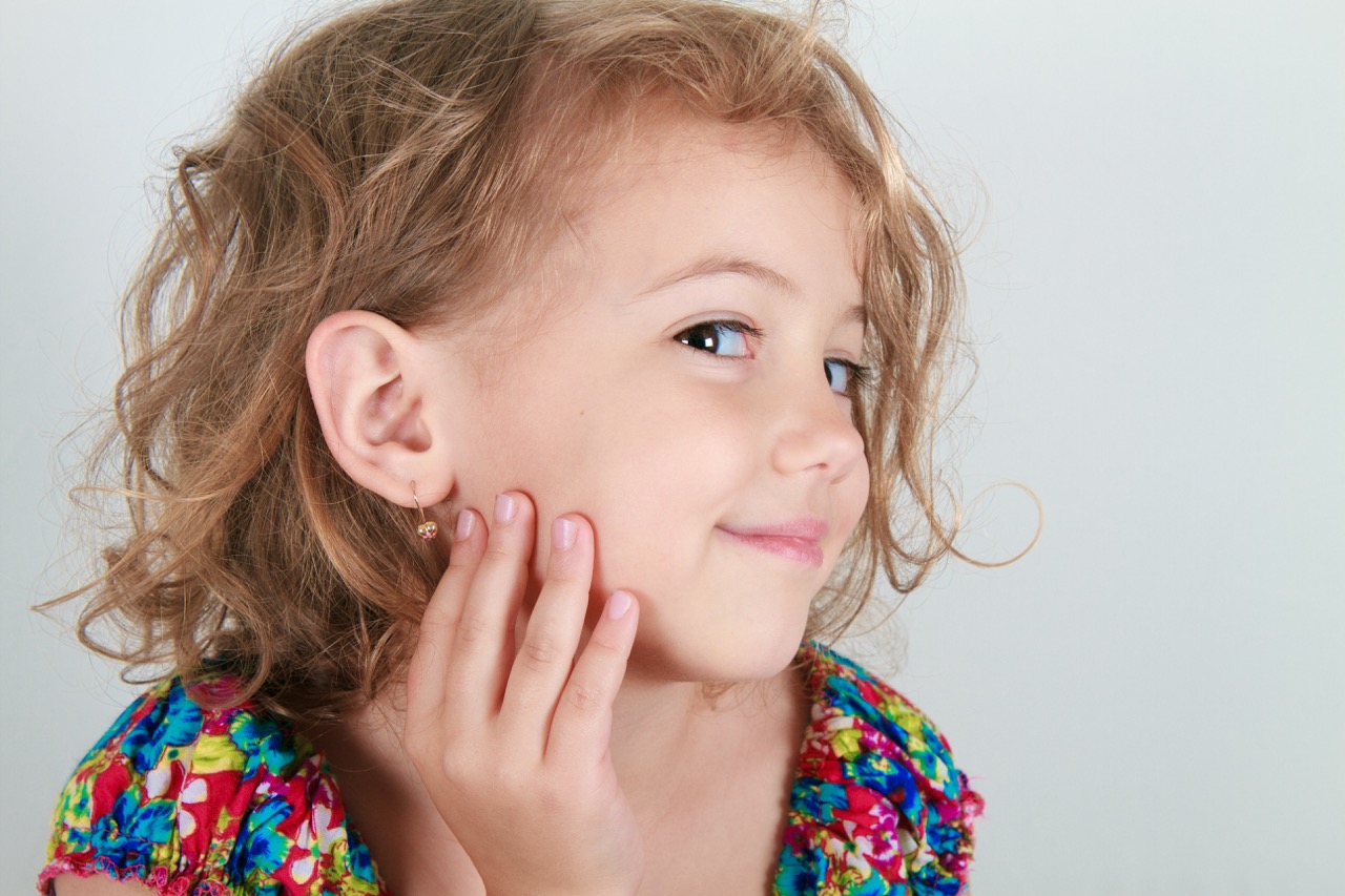 A Thoughtful Approach to Children’s Ear Piercing Near the Hermosa Beach Coastline